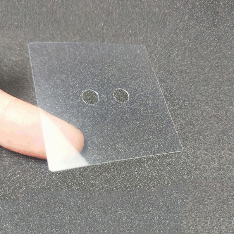 A película de poliéster de PET Mylar é UMA espécie de Filme feito de tereftalato de dimetilo e glicol de etileno aquecido com a Ajuda de catalisadores relacionados, transesterificação, policondensação de vácuo e estiramento biaxial.